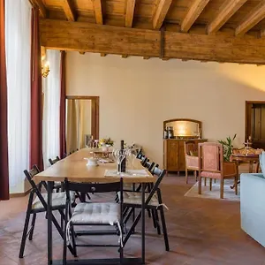  Appartamento Magnificent 1800 In The Heart Of